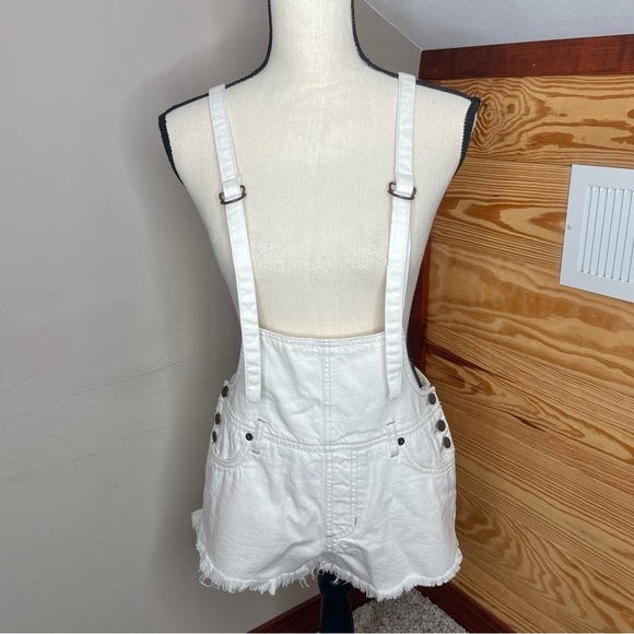 Free People We The Free White Strappy Shorts Overalls Shortalls 26 - Picture 4 of 12